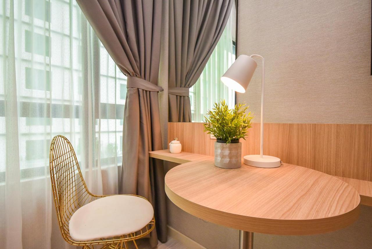 ג'והור בהרו Suasana Residence By Nest Home מראה חיצוני תמונה